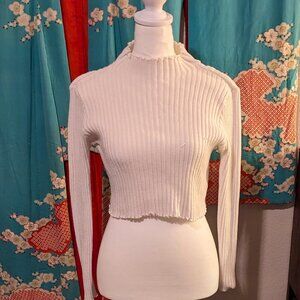 Off White Cropped Knit Top